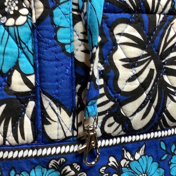 Gold Coast Blue Purse. - Picture 3 of 7